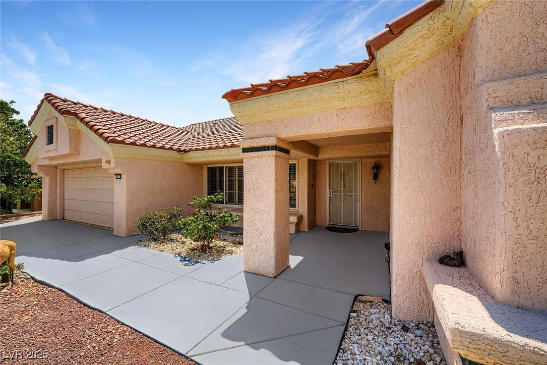 Las Vegas, NV 89134,9717 Buckhorn DR
