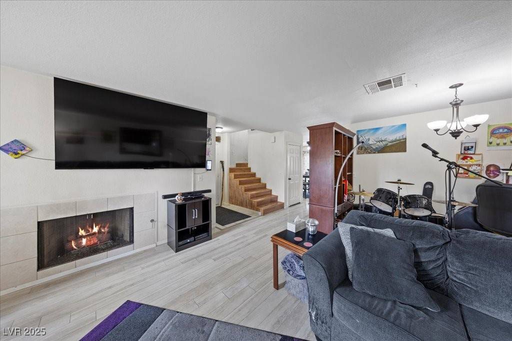 Las Vegas, NV 89121,3363 Pavlo ST