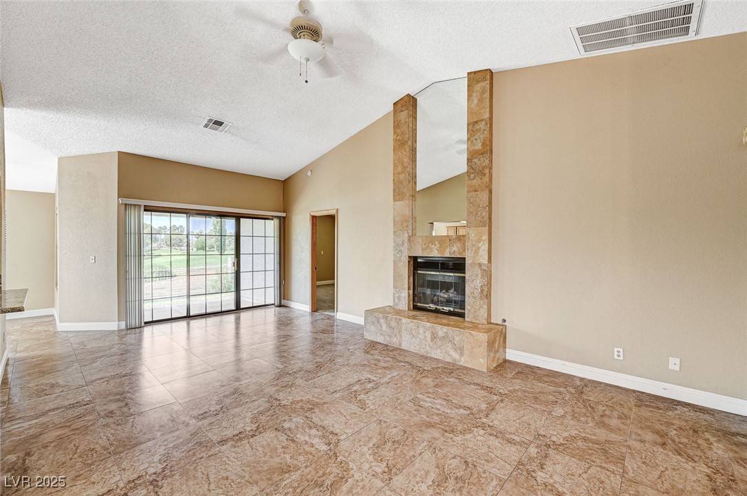 Las Vegas, NV 89130,5401 Broadwater LN
