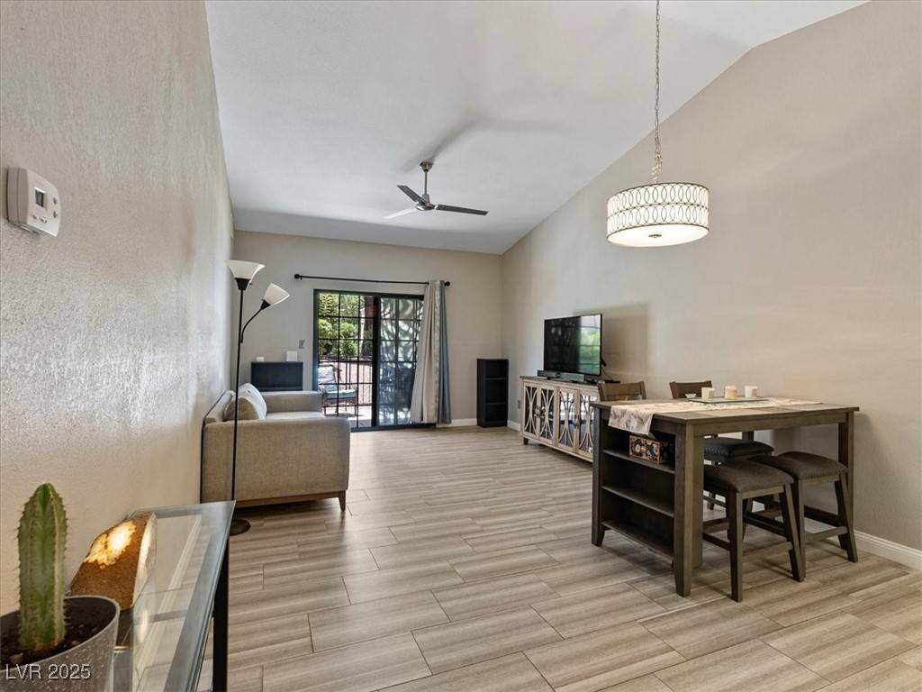 Las Vegas, NV 89102,2851 S Valley View BLVD #1130