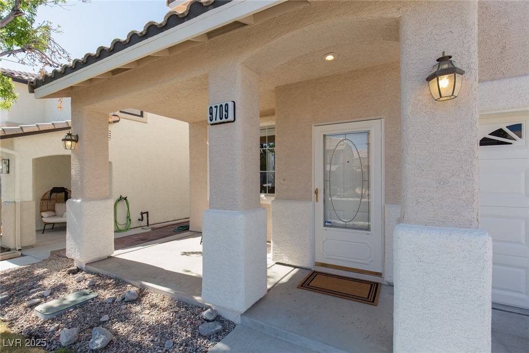 Las Vegas, NV 89117,9709 Casper Peak CT
