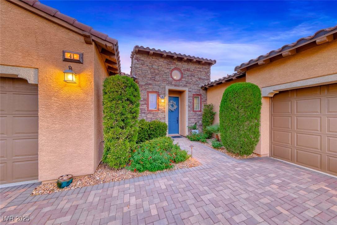 Henderson, NV 89011,41 Moltrasio LN