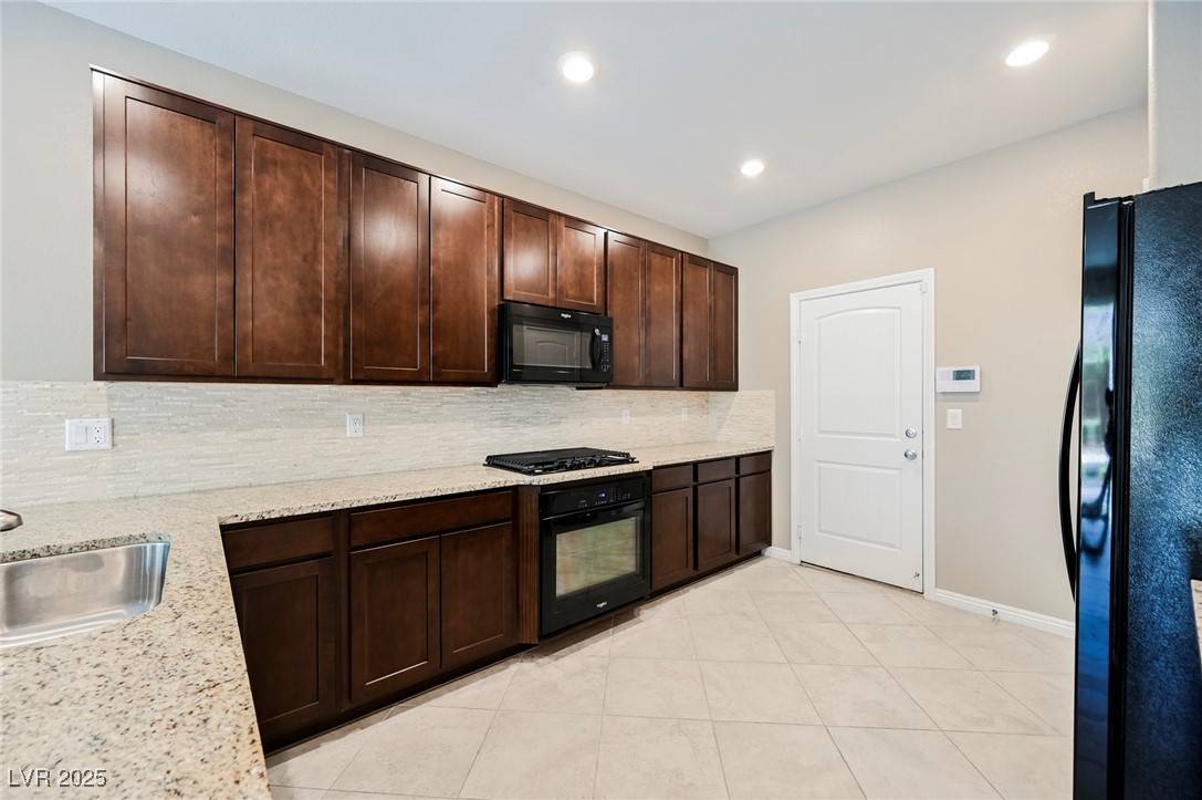 7104 Blissful Peak ST, North Las Vegas, NV 89084