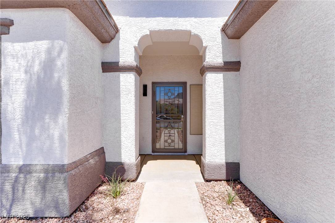 Henderson, NV 89012,2084 Tiger Links DR