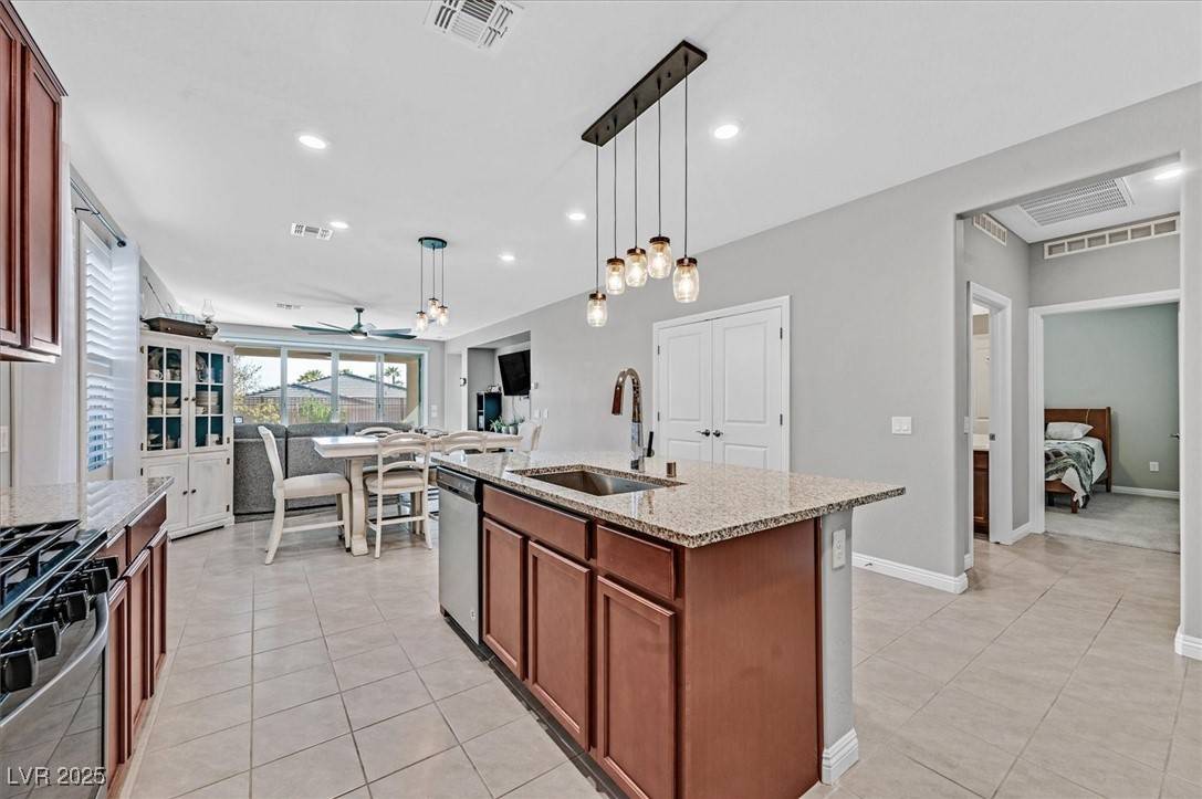 North Las Vegas, NV 89086,2383 Elmont AVE