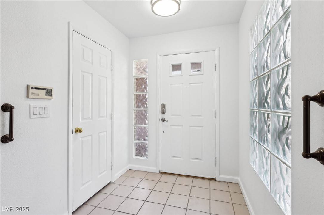 Henderson, NV 89074,1911 Hobson DR