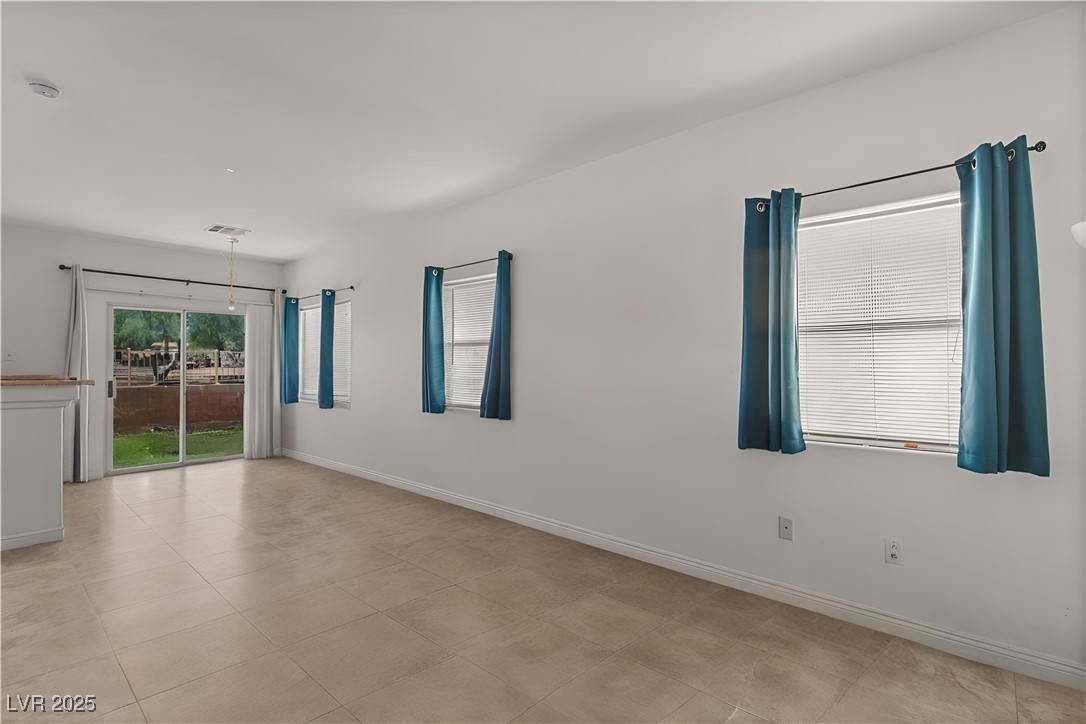 Las Vegas, NV 89178,8843 Tomnitz AVE #102