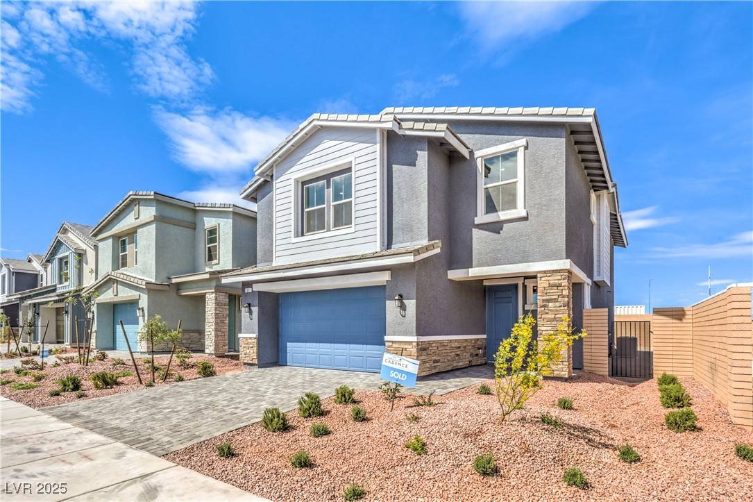 Henderson, NV 89011,549 Ruby Robin AVE #751