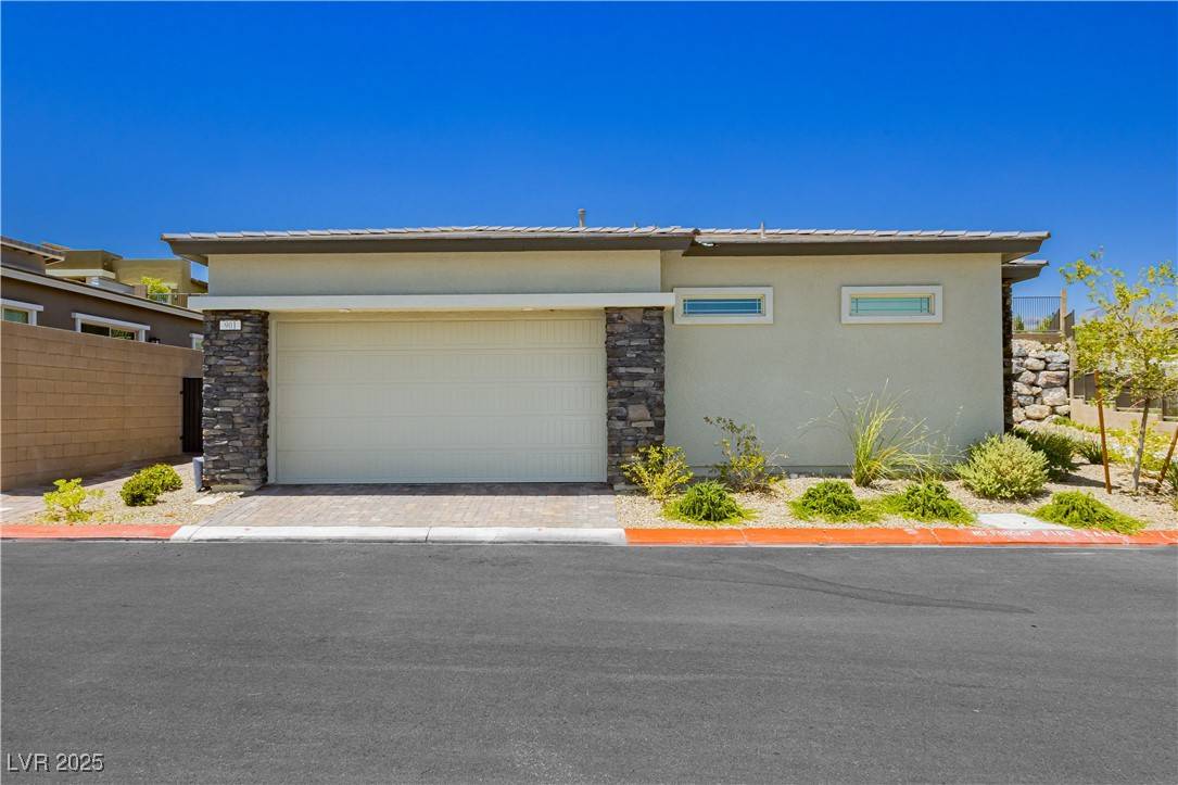 Las Vegas, NV 89138,901 Allister Fields LN