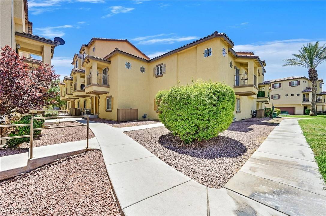 5960 Palmilla ST #7, North Las Vegas, NV 89031
