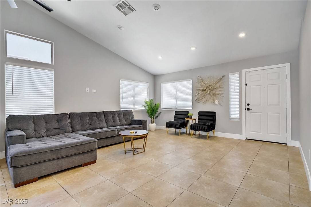 Las Vegas, NV 89131,7713 White Grass AVE