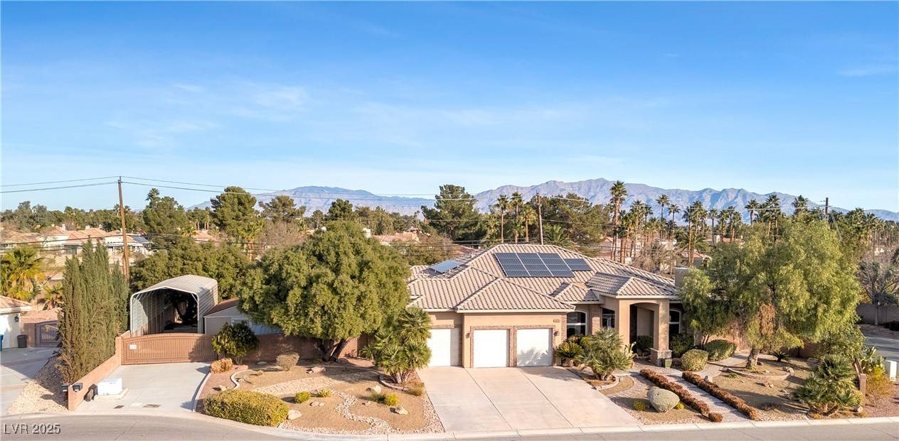 Las Vegas, NV 89149,5193 N Miller LN