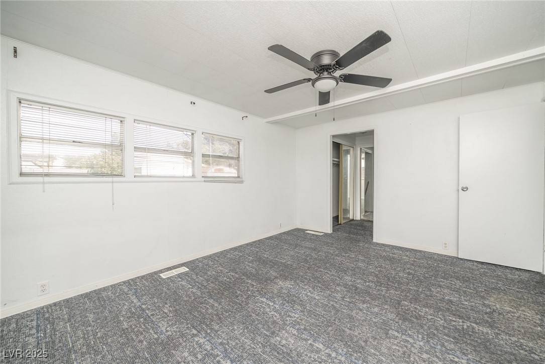 Las Vegas, NV 89110,148 Sir Thomas DR