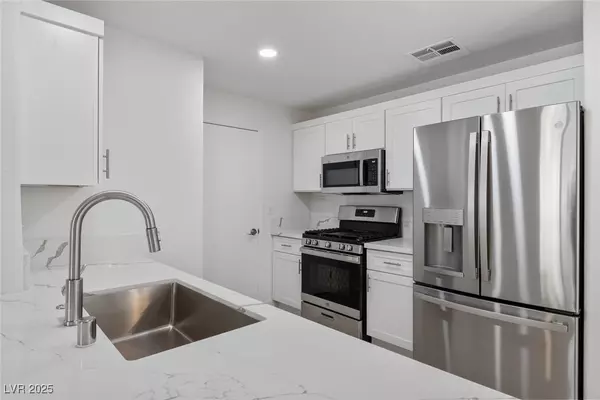 Las Vegas, NV 89166,8250 N Grand Canyon DR #1050