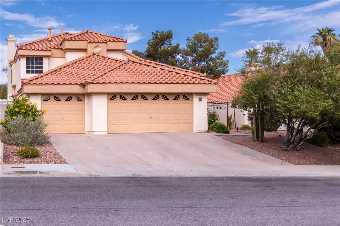 Henderson, NV 89074,7 Barton Spring CIR