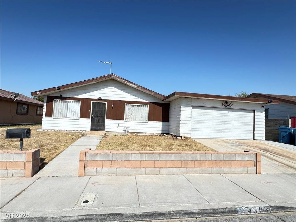 4303 Paramount ST, Las Vegas, NV 89115