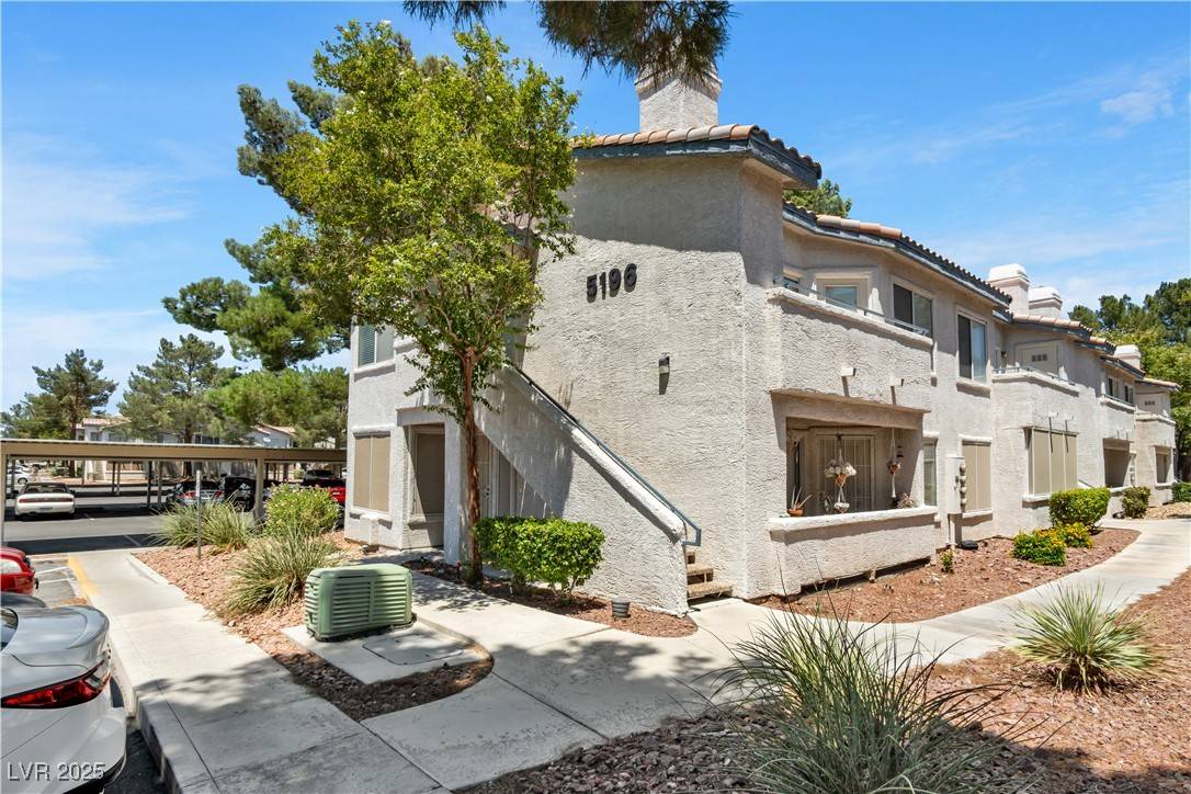 5196 Mandalay Springs DR #101, Las Vegas, NV 89120