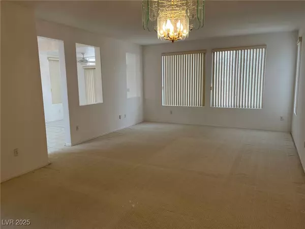 Henderson, NV 89012,438 Fountain Grove ST