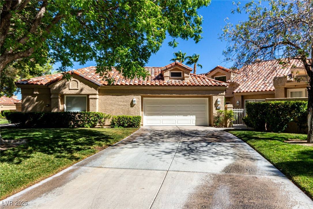 7895 Harbour Towne AVE, Las Vegas, NV 89113