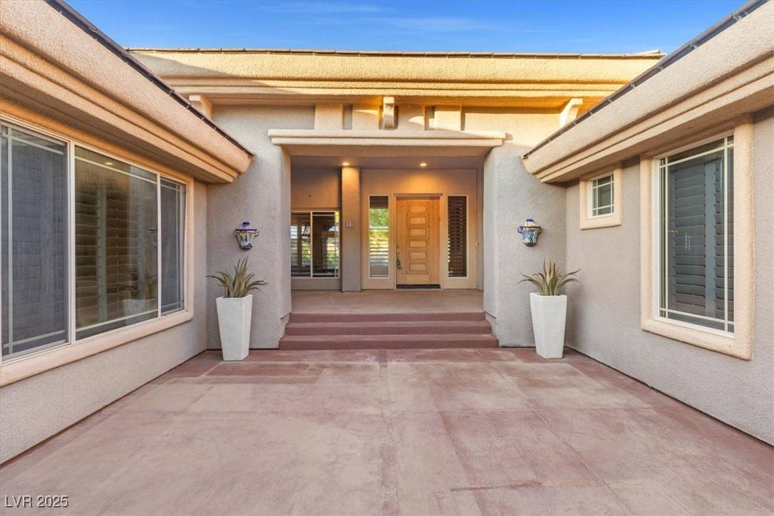 Henderson, NV 89052,8 Marsh Landing CT