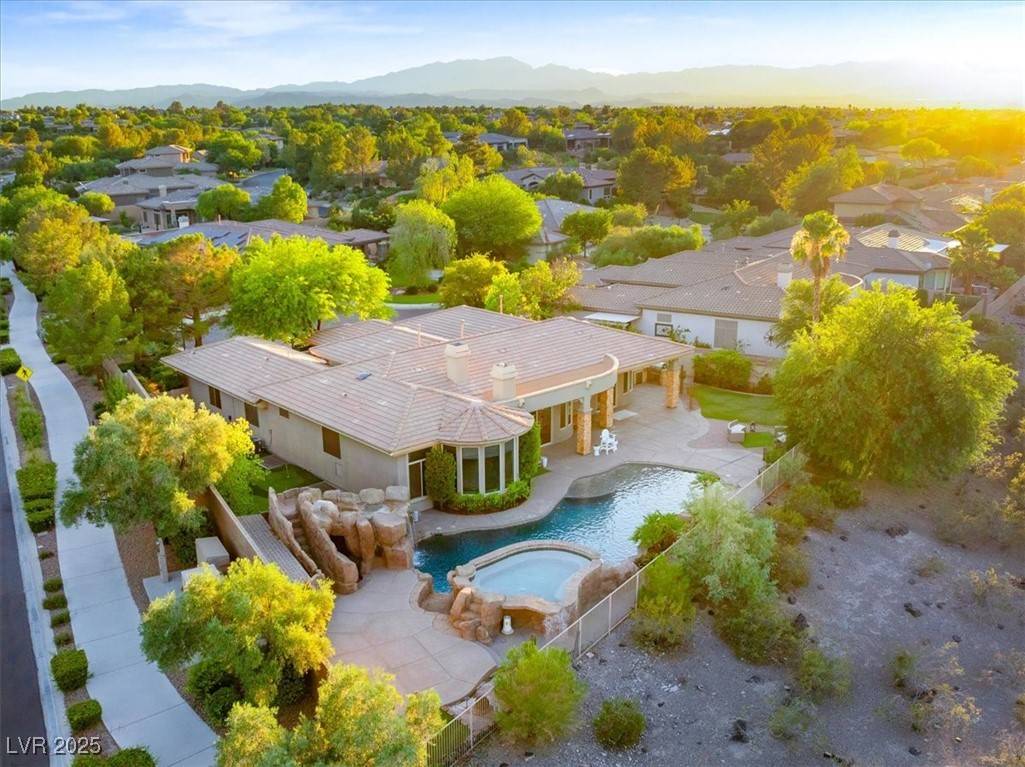 Henderson, NV 89052,8 Marsh Landing CT
