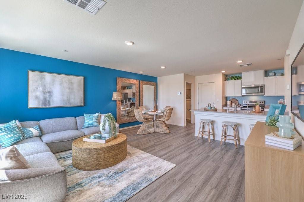 North Las Vegas, NV 89081,6168 Hibiscus Garden ST #170