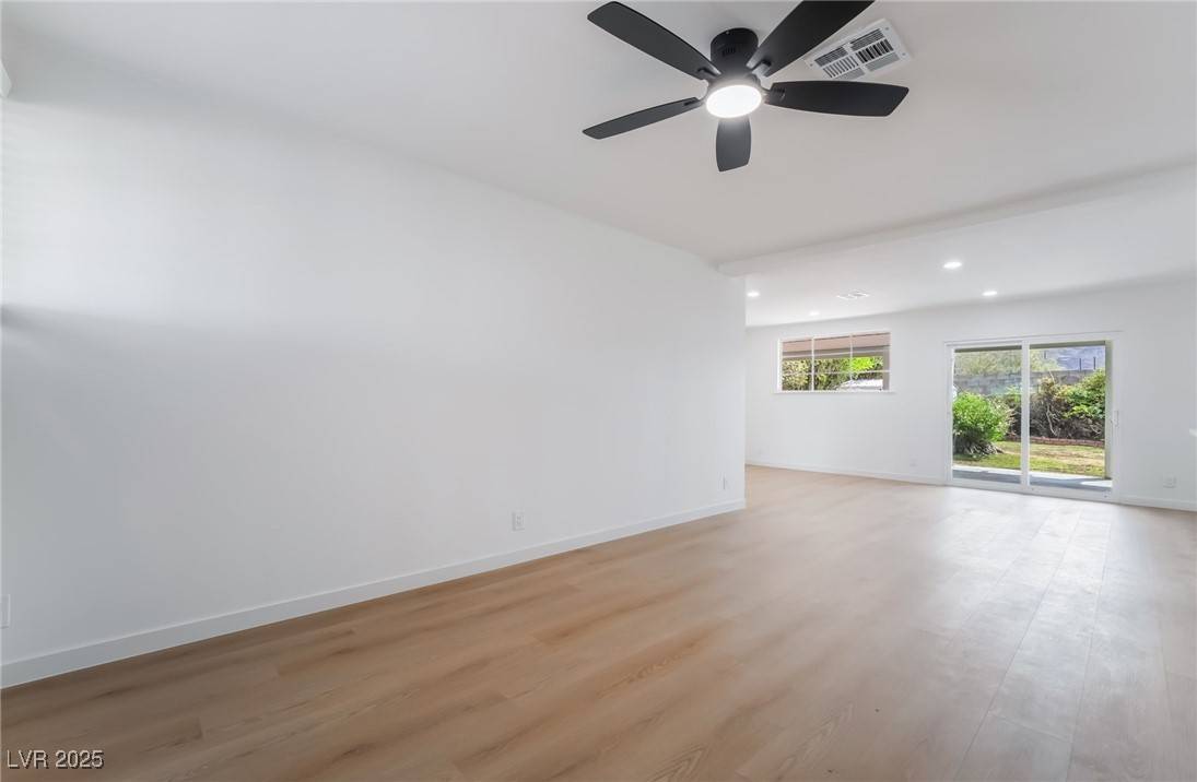 Henderson, NV 89015,343 W Basic RD