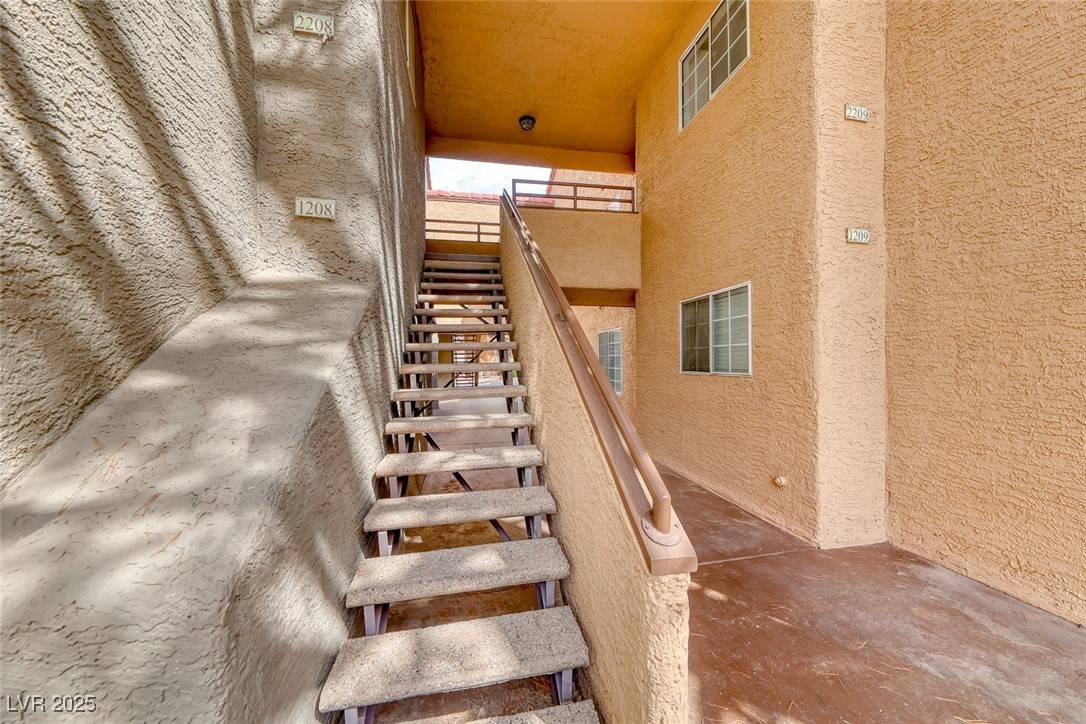 2200 S Fort Apache RD #2209, Las Vegas, NV 89117