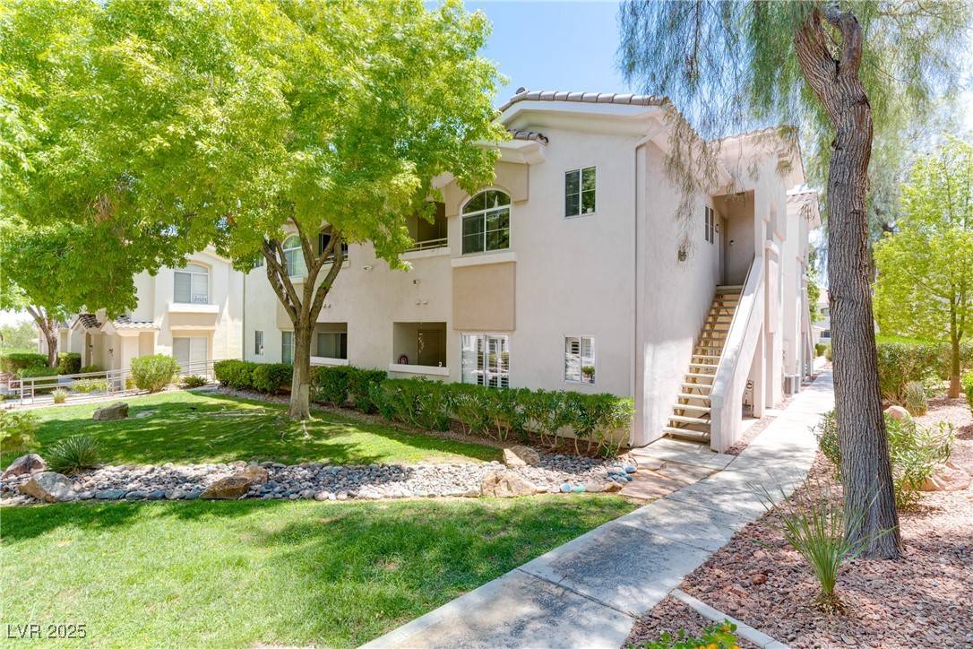 Las Vegas, NV 89144,1311 Red Gable LN #104