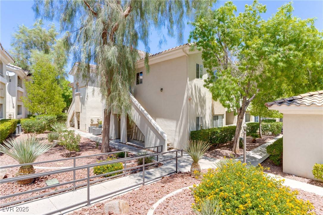 Las Vegas, NV 89144,1311 Red Gable LN #104