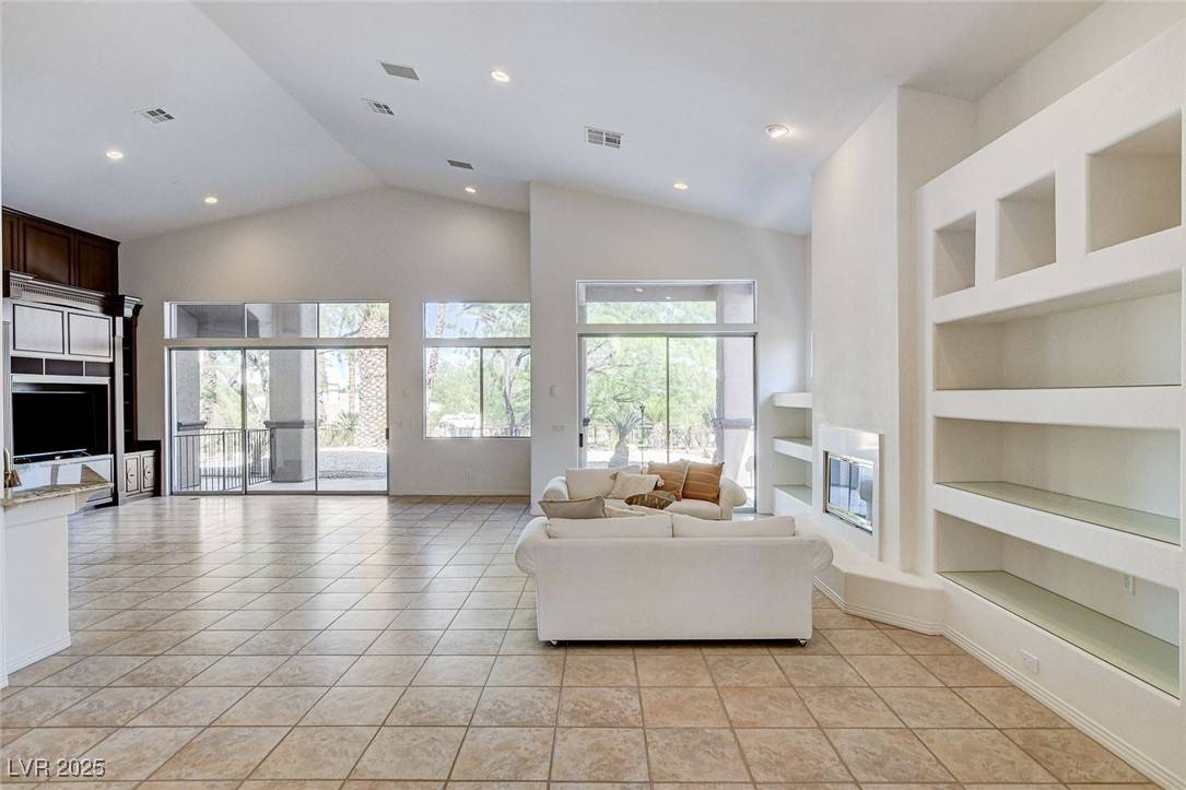 Las Vegas, NV 89144,536 Pima Canyon CT
