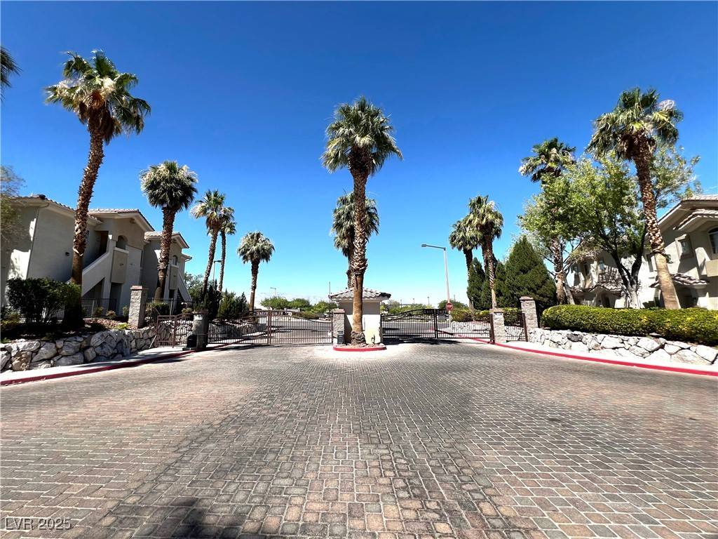 Las Vegas, NV 89144,1521 Ruby Cliffs LN #104