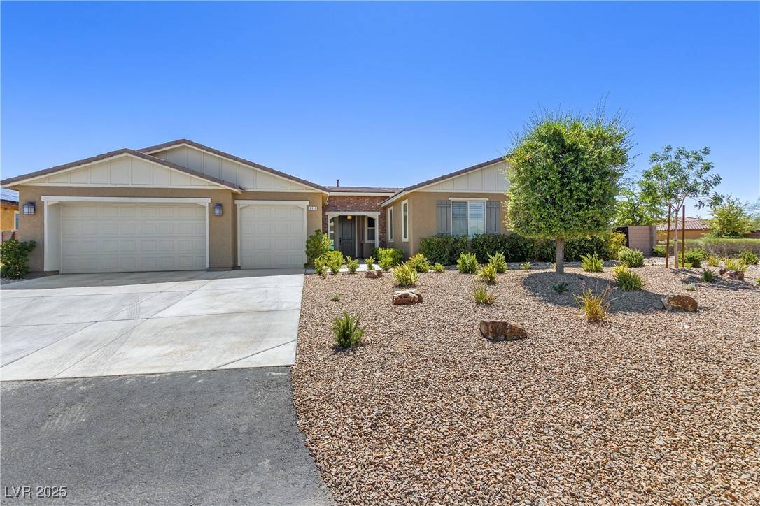 Las Vegas, NV 89113,8990 S Tomsik ST