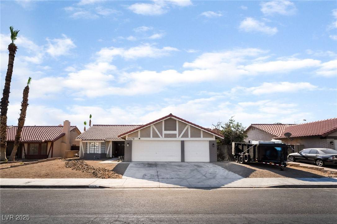 5570 Palm ST, Las Vegas, NV 89120