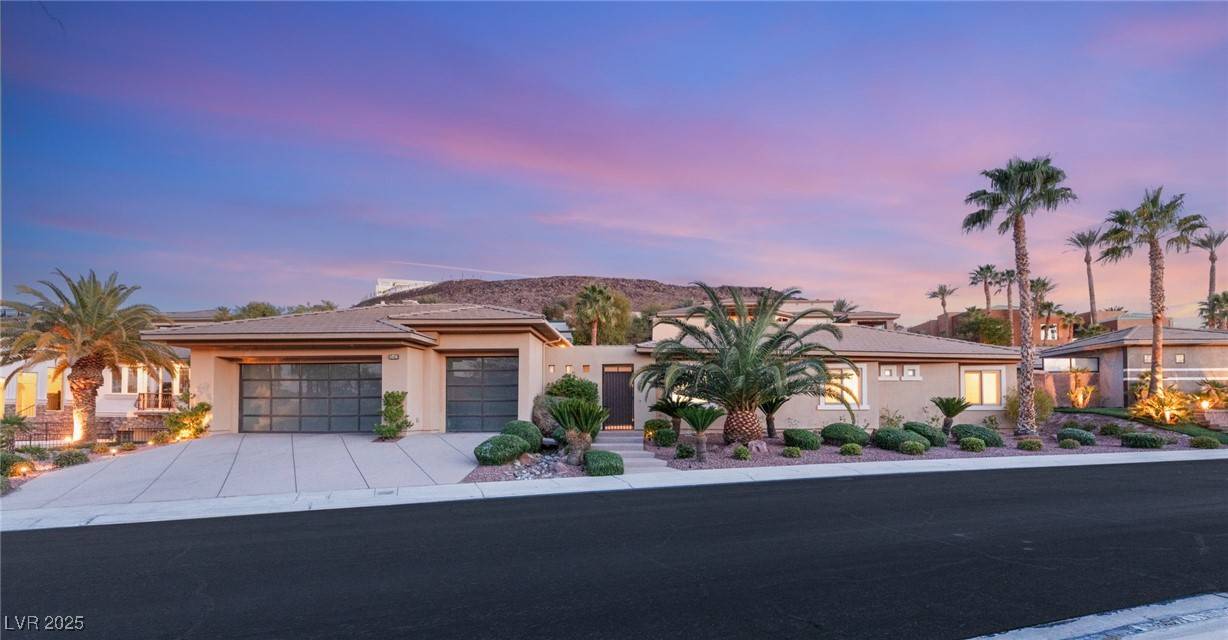 540 Regents Gate DR, Henderson, NV 89012