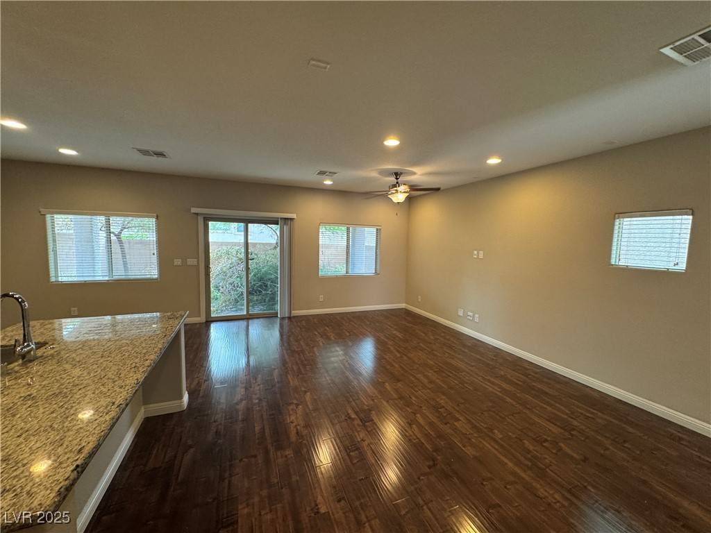 Las Vegas, NV 89117,2860 Glass Vine CT