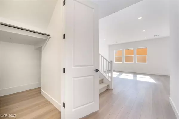 Las Vegas, NV 89166,10357 Scalata AVE