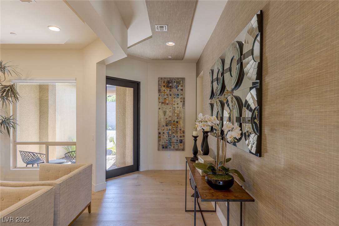Henderson, NV 89052,975 Amara WAY