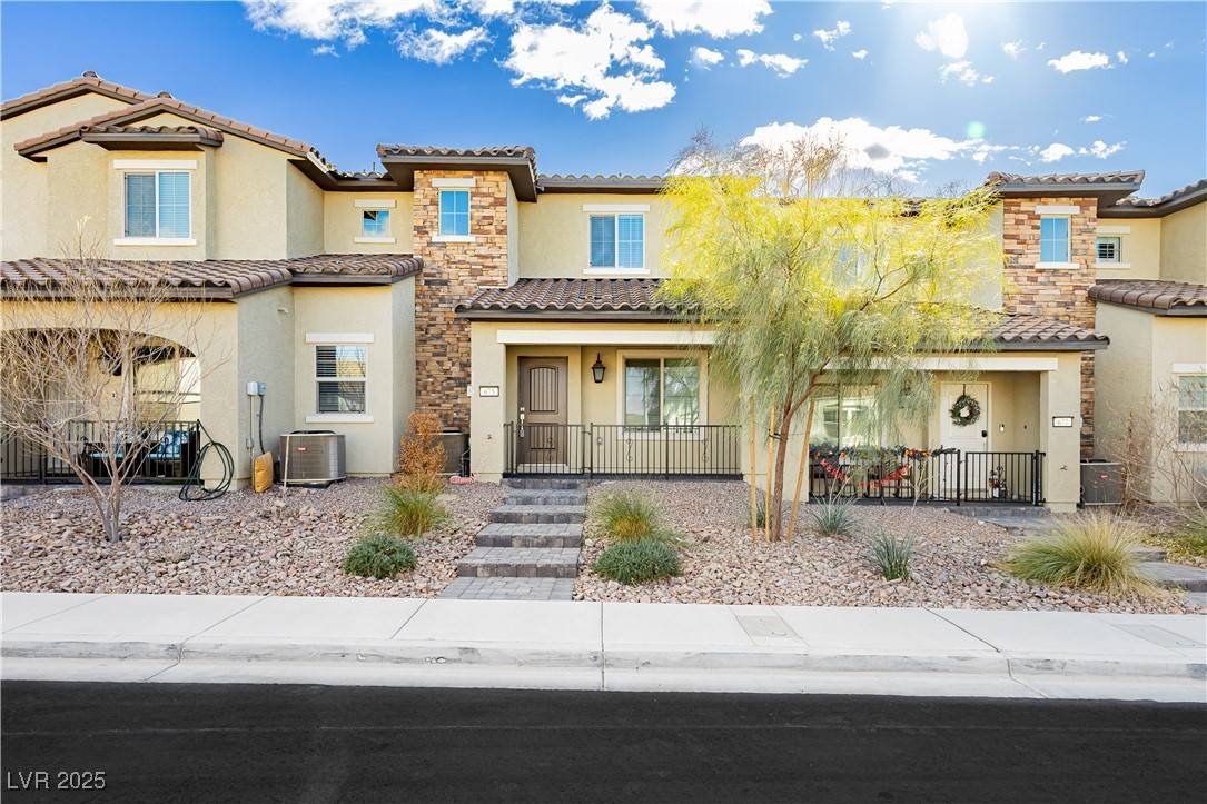 Henderson, NV 89011,675 Omaggio PL