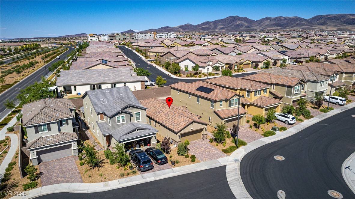 2558 Ofanto ST, Henderson, NV 89044