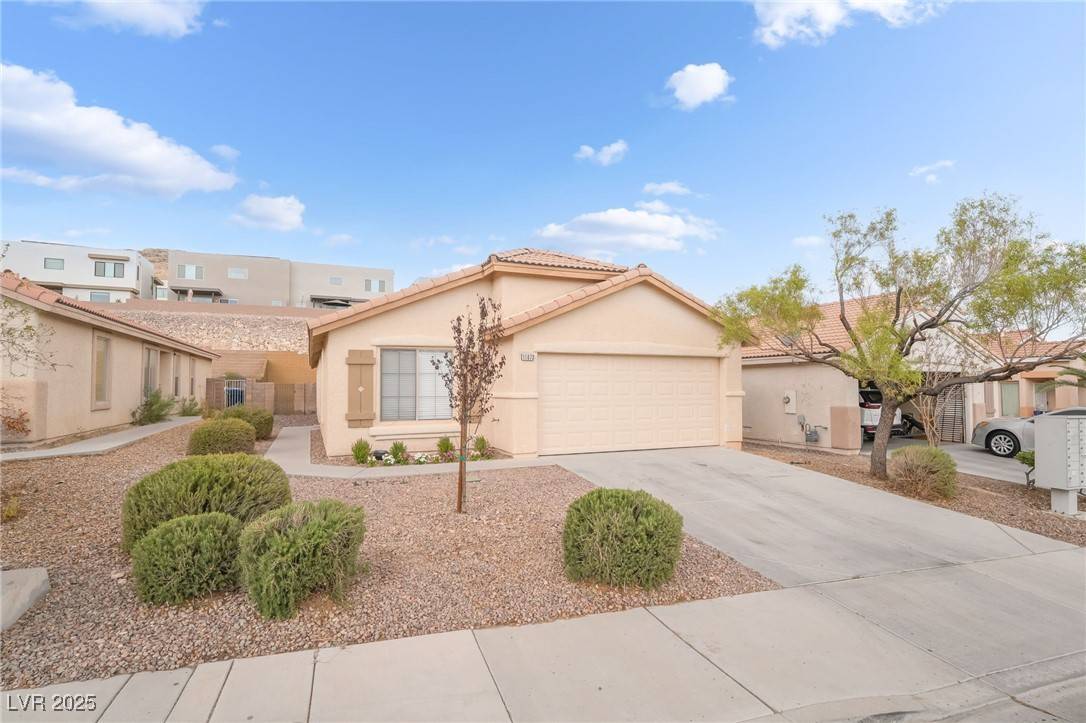 11073 VALLEROSA ST, Las Vegas, NV 89141