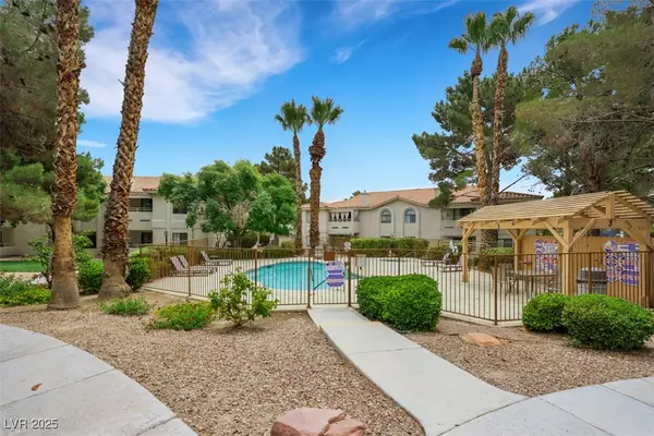 2627 S Durango DR #201, Las Vegas, NV 89117