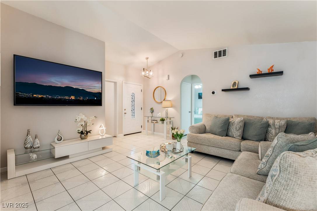 Las Vegas, NV 89142,2093 Seahurst DR