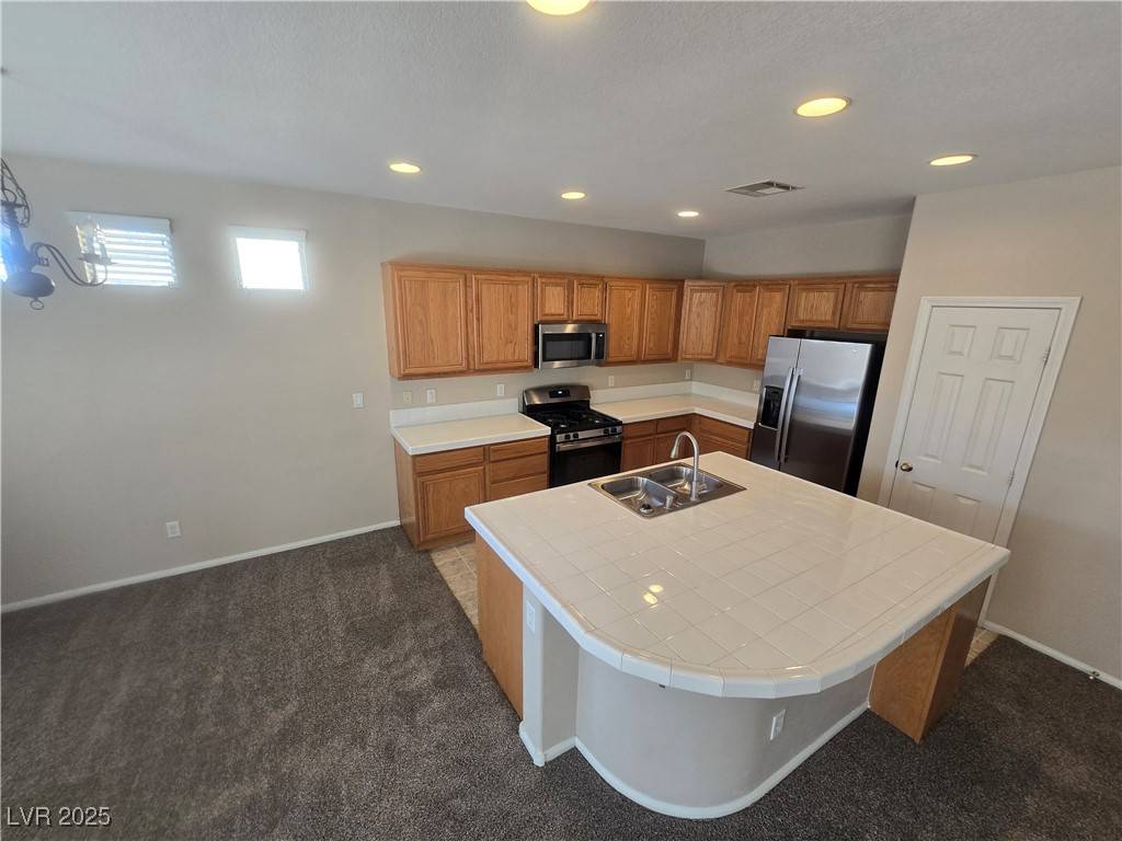 Las Vegas, NV 89113,7572 Coyote Cave AVE