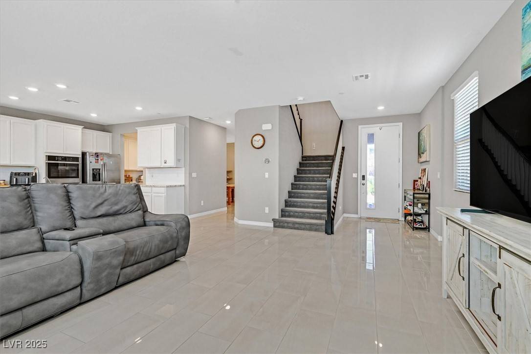 Henderson, NV 89052,949 Bayberry Ridge ST