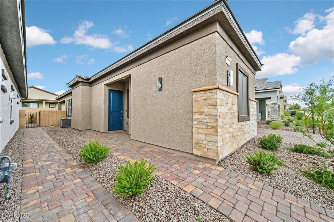 Henderson, NV 89011,834 Eaton Falls ST