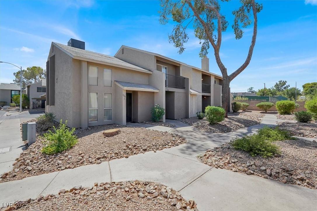 566 Sellers PL, Henderson, NV 89011