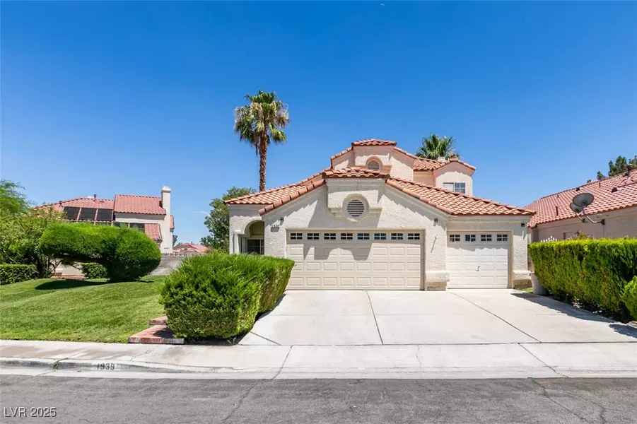1939 Guinn DR, Henderson, NV 89074