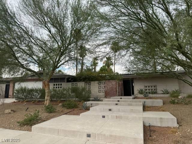Las Vegas, NV 89169,1648 Ottawa DR