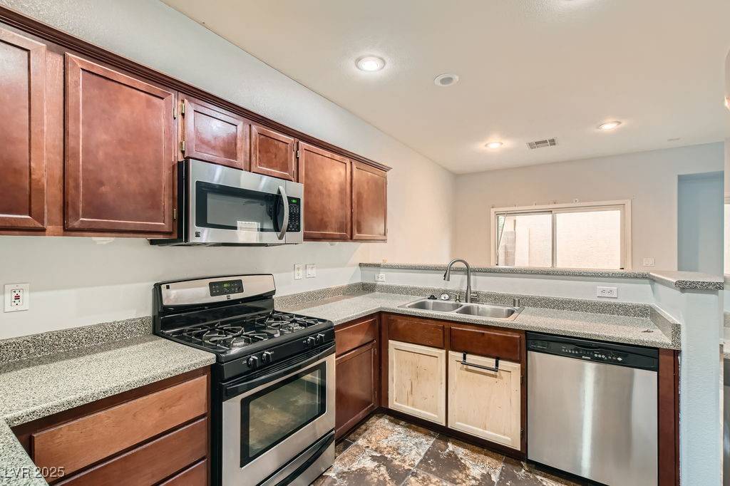 North Las Vegas, NV 89081,6349 Blushing Willow ST